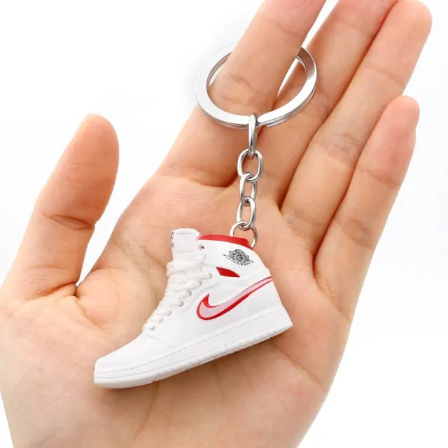 ¡Mini Llavero Sneaker: Lleva el Estilo Contigo!